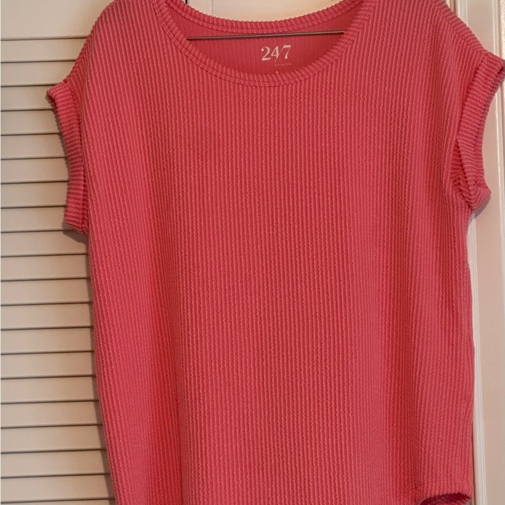 24/7 Women's Pink Ribbed Short Sleeve Tee